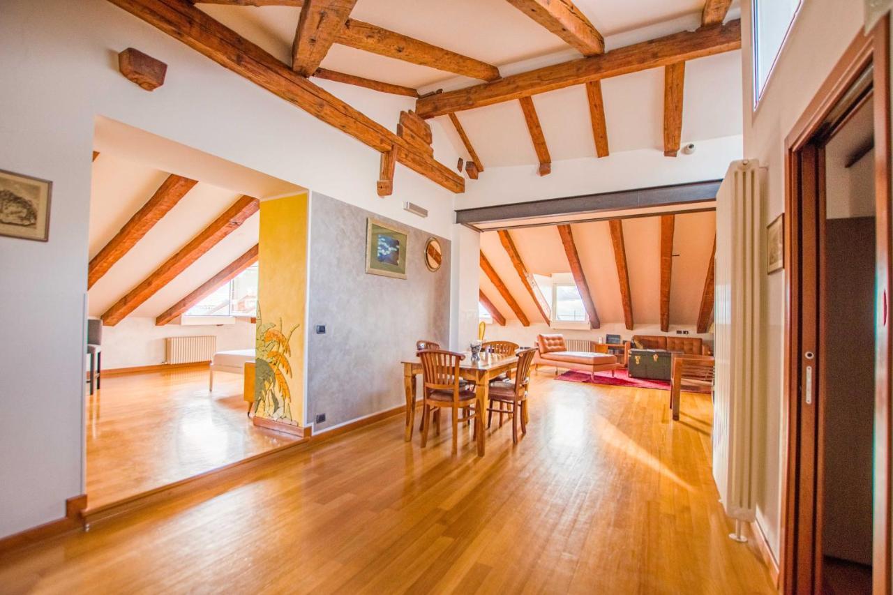 Апартаменти Panorama Loft Трієст Екстер'єр фото