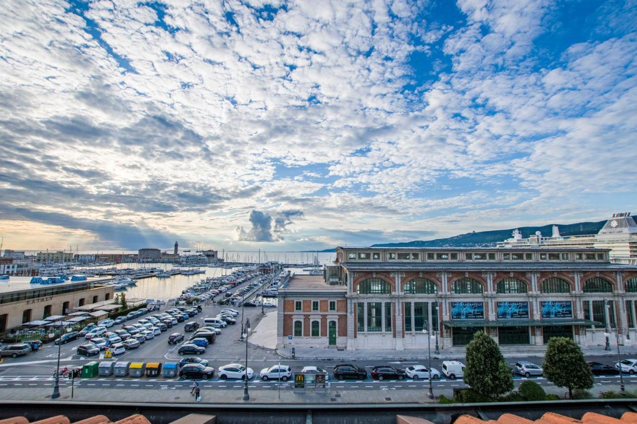 Апартаменти Panorama Loft Трієст Екстер'єр фото