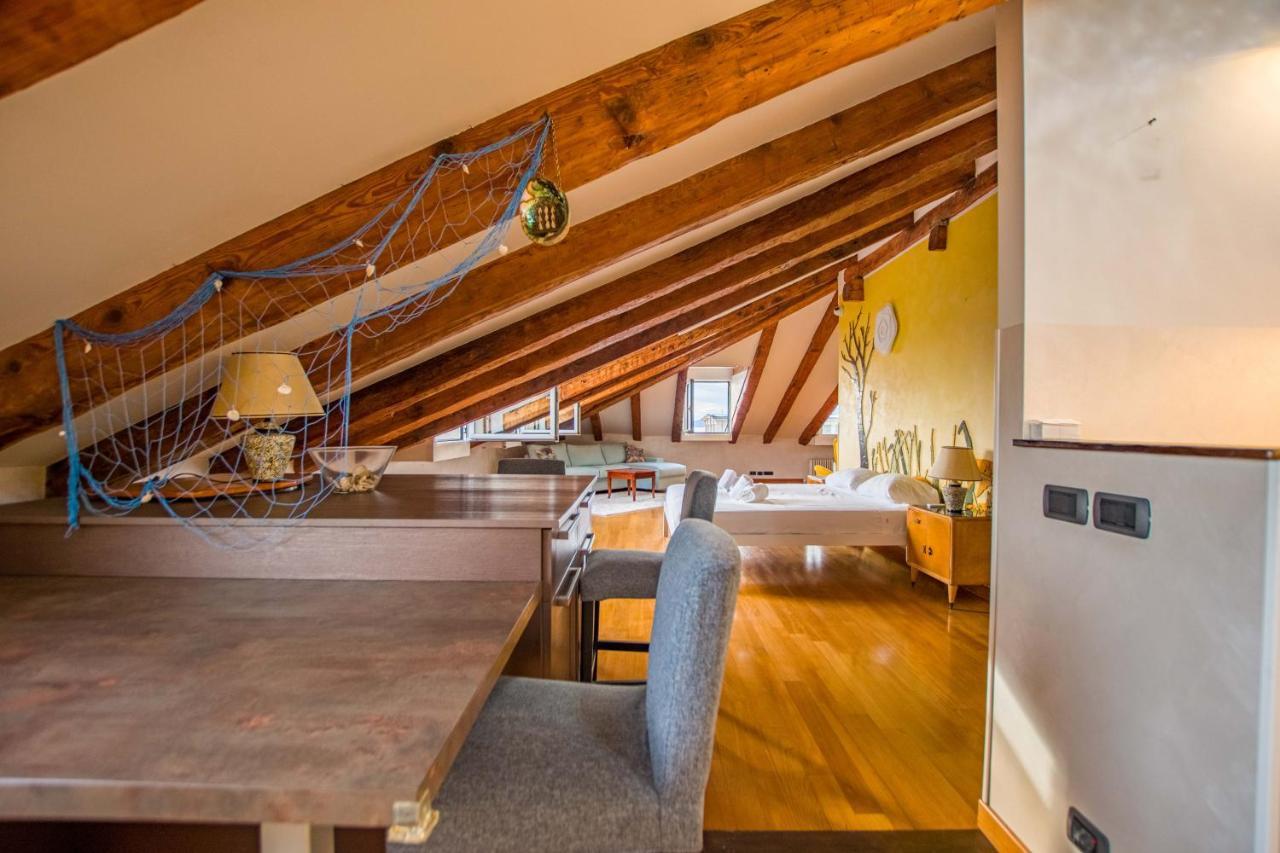 Апартаменти Panorama Loft Трієст Екстер'єр фото